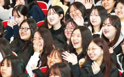  수능 끝나고 힐링 타임…"다들 고생하셨어요"