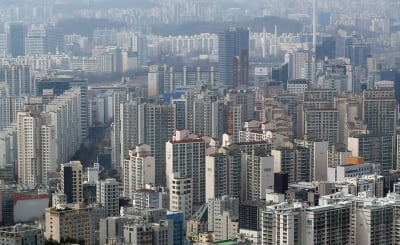 한 푼 안 쓰고 '10년'...멀어지는 '내 집 마련' 꿈