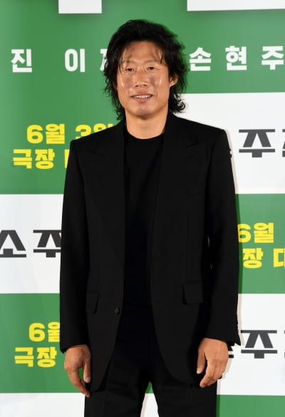 유해진, IMF 터졌는데 안 힘들었던 이유…"원체 못 살아서"('소주전쟁') [인터뷰②]