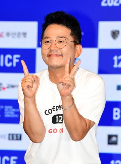 [공식] 김준호, 결혼 한 달 앞두고 기쁜 소식…"웃음으로 소통할 수 있는 장 마련"
