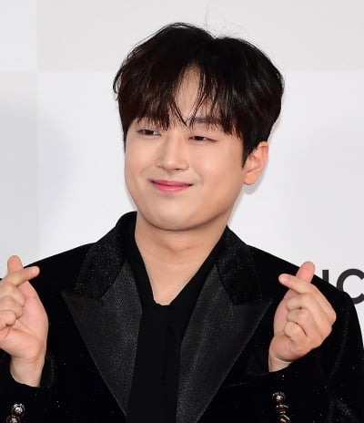[종합] 이찬원, '가짜 캐비어'까지 갖고 있었다…"친구에 20첩 반상 차려줘"('냉부해')