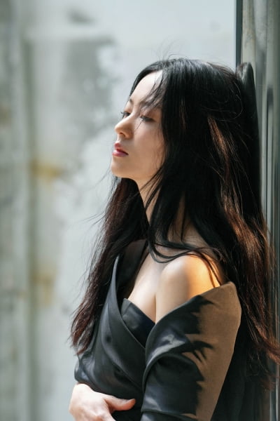 전여빈, 그윽한 눈빛[화보]