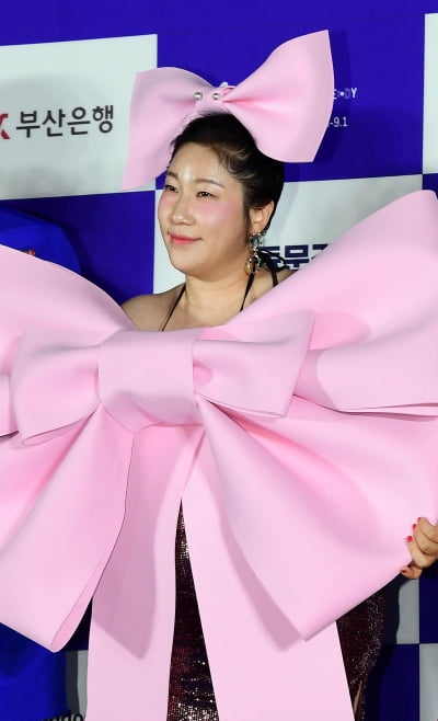 김영희, 연애 못했더니…♥10살 연하 남편 구애에 철벽쳤다 "놀리냐"('4인용식탁')