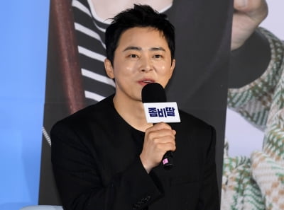 [종합] '딸바보' 조정석, 입질하는 딸 훈련 나섰다…"여러 가지 고군분투"('좀비딸')