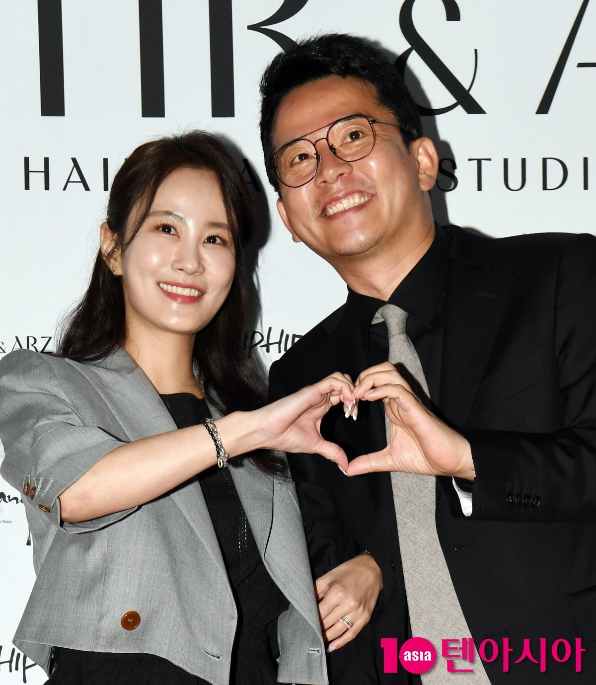 [종합] '신혼' 김준호, 로맨티스트였다…♥김지민 위해 "집에 노래방까지 만들어" ('준호지민')